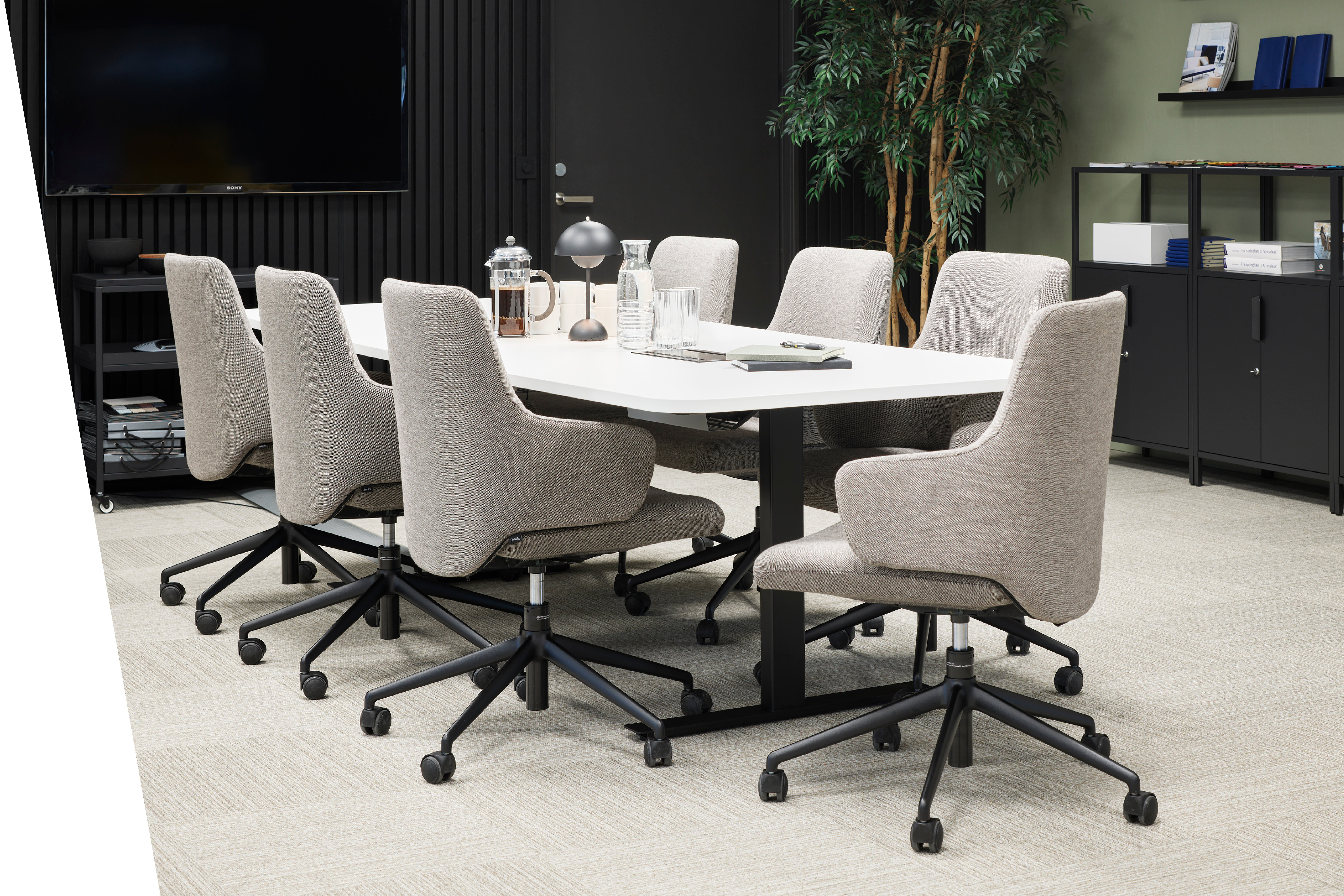 Stressless® Laurel spisestol i et møterom